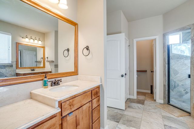 195 Brook Hollow Lane, Weatherford, TX 76088