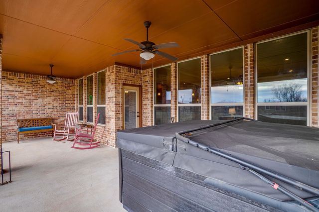 195 Brook Hollow Lane, Weatherford, TX 76088