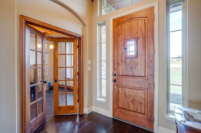 195 Brook Hollow Lane, Weatherford, TX 76088