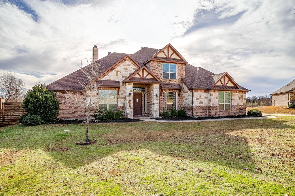 195 Brook Hollow Lane, Weatherford, TX 76088