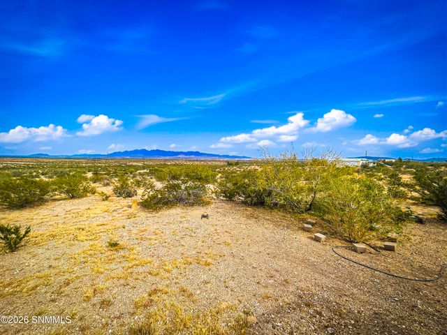 6575 Camino Seguro, La Mesa, NM 88044