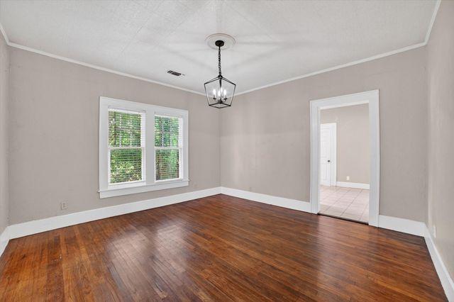 504 W Grove Street, Kaufman, TX 75142