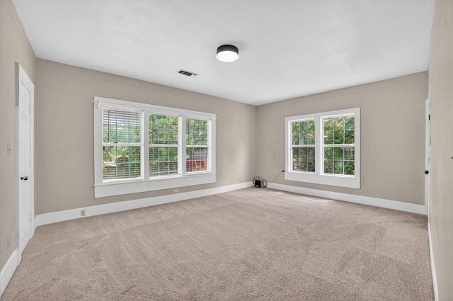 504 W Grove Street, Kaufman, TX 75142