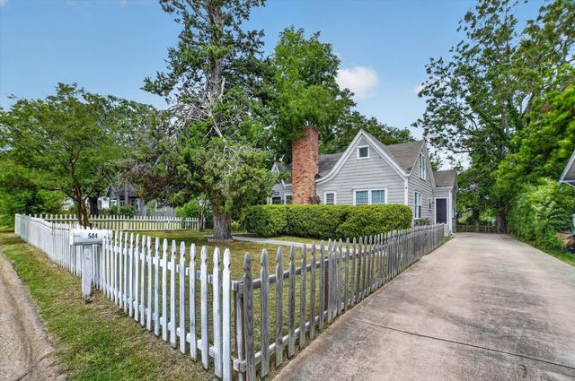 504 W Grove Street, Kaufman, TX 75142