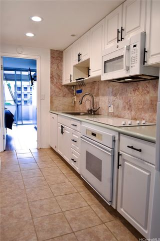 1720 Ala Moana Boulevard B508, Honolulu, HI 96815