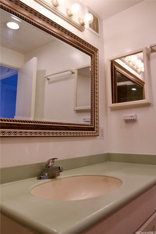 1720 Ala Moana Boulevard B508, Honolulu, HI 96815