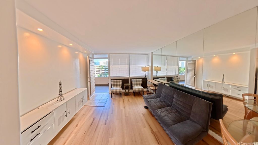 1720 Ala Moana Boulevard B508, Honolulu, HI 96815