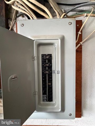 343 UPLAND WAY, Drexel Hill, PA 19026