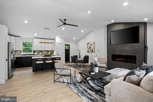 131 NORCROSS RD, Berlin, NJ 08009