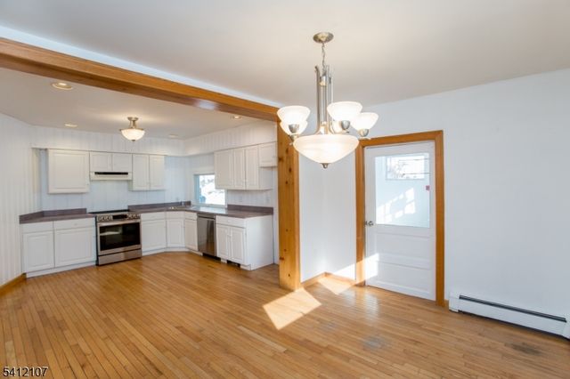 9 Old River Rd, West Amwell Twp., NJ 08530