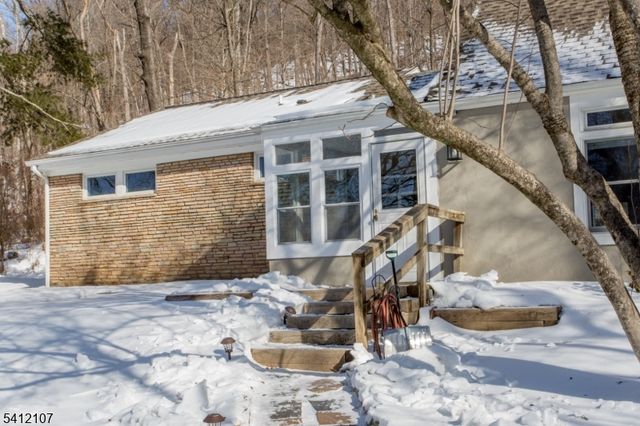 9 Old River Rd, West Amwell Twp., NJ 08530