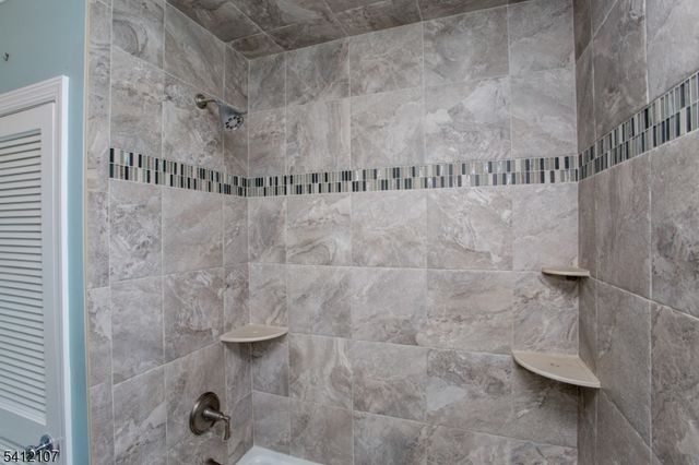 9 Old River Rd, West Amwell Twp., NJ 08530