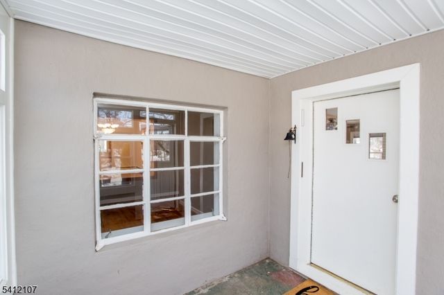 9 Old River Rd, West Amwell Twp., NJ 08530