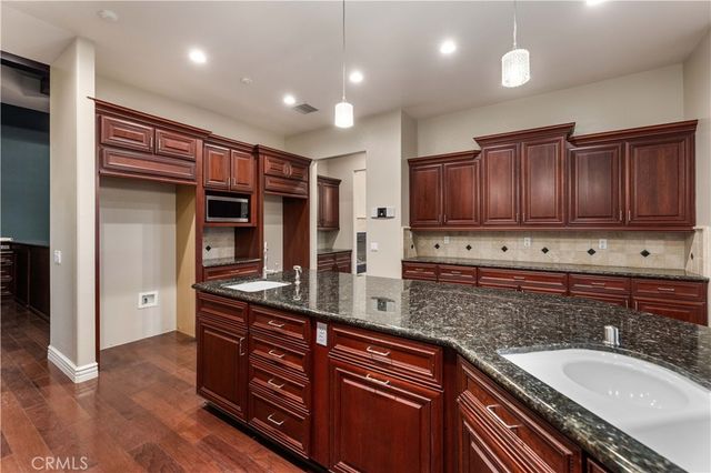 4124 Paddock Way, Lancaster, CA 93536