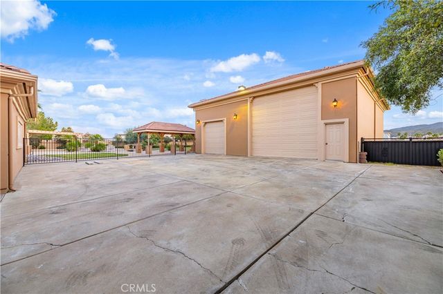 4124 Paddock Way, Lancaster, CA 93536