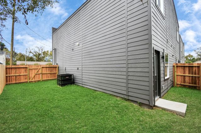 9315 Ashville Drive, Houston, TX 77051