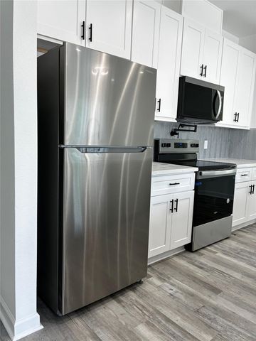 9315 Ashville Drive, Houston, TX 77051