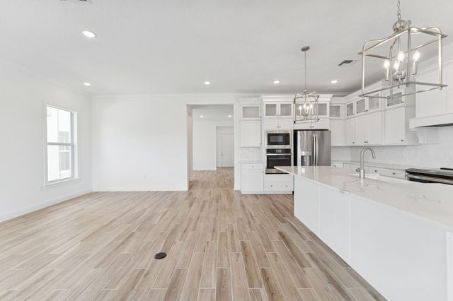 6799 SE Lost Pine Drive, Stuart, FL 34997