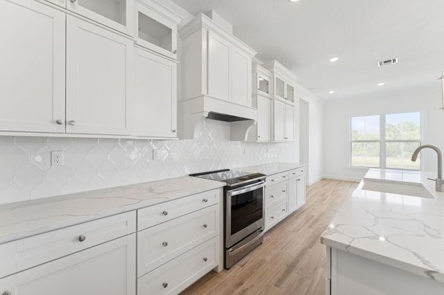 6799 SE Lost Pine Drive, Stuart, FL 34997