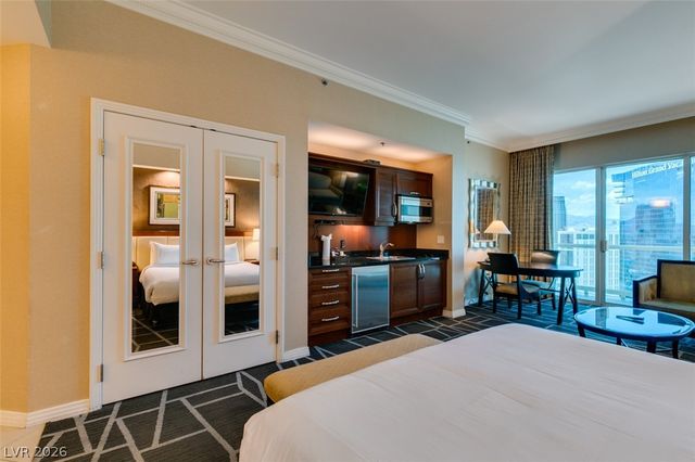 125 East HARMON Avenue 3707, Las Vegas, NV 89109