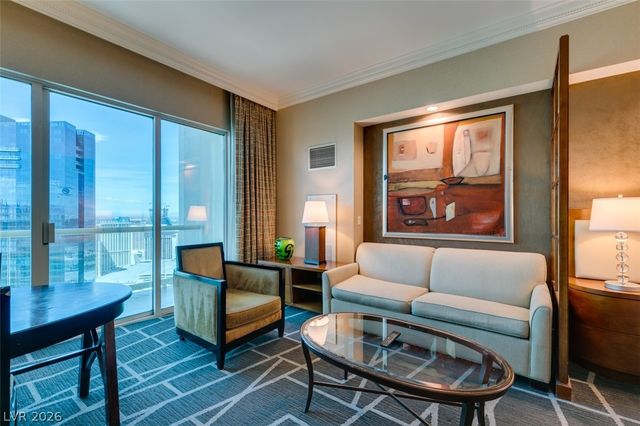 125 East HARMON Avenue 3707, Las Vegas, NV 89109