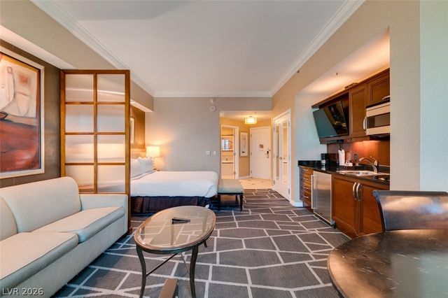 125 East HARMON Avenue 3707, Las Vegas, NV 89109