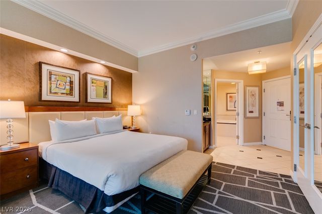 125 East HARMON Avenue 3707, Las Vegas, NV 89109