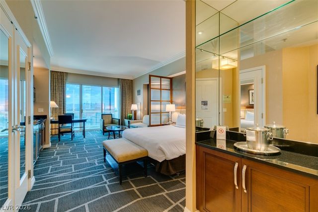 125 East HARMON Avenue 3707, Las Vegas, NV 89109