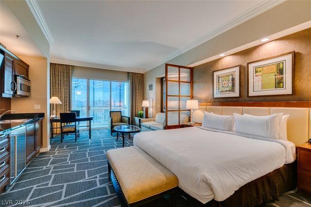 125 East HARMON Avenue 3707, Las Vegas, NV 89109