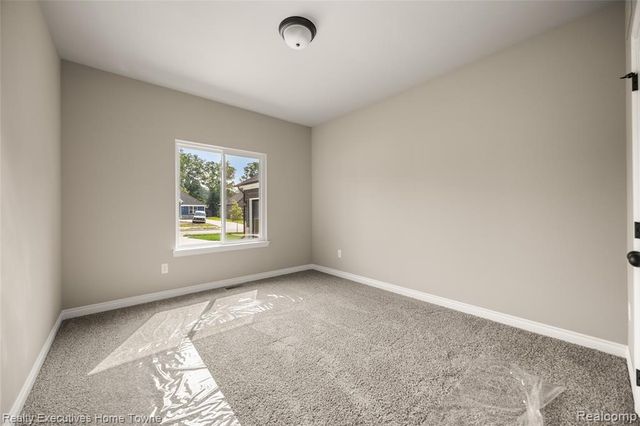 34823 Cardinal Lane, Richmond, MI 48062