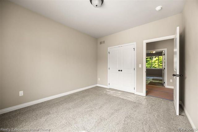 34823 Cardinal Lane, Richmond, MI 48062