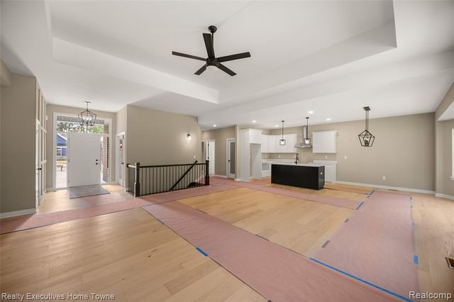 34823 Cardinal Lane, Richmond, MI 48062