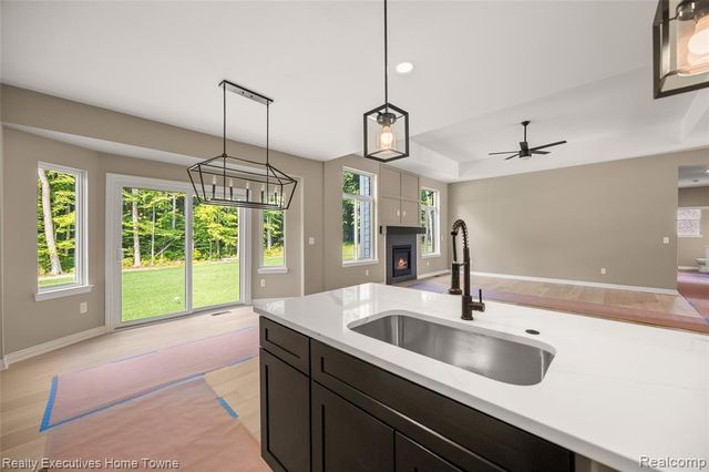 34823 Cardinal Lane, Richmond, MI 48062