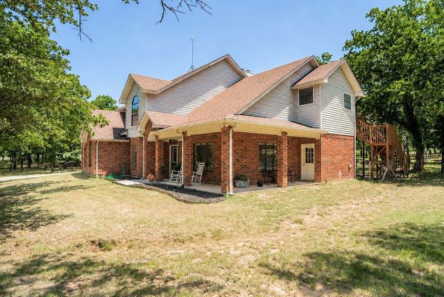 696 Indian Trail, Decatur, TX 76234