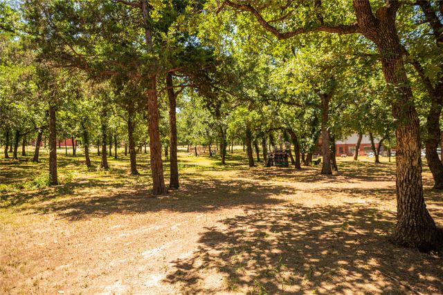 696 Indian Trail, Decatur, TX 76234