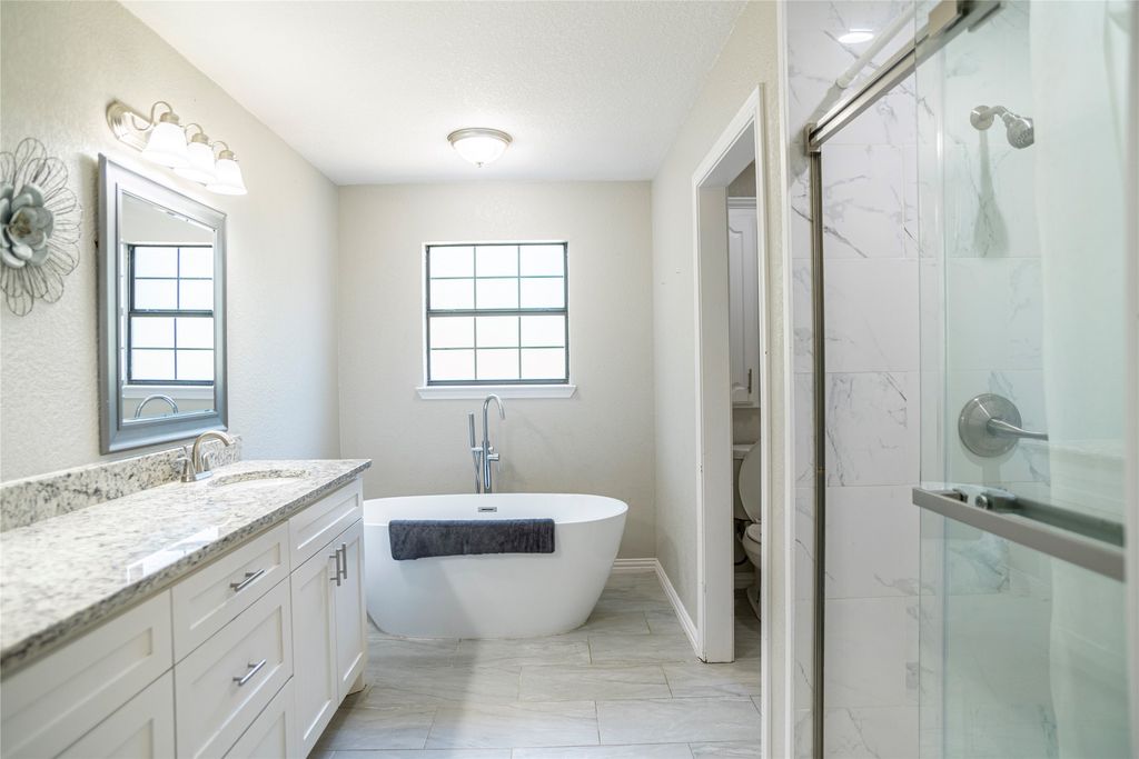 696 Indian Trail, Decatur, TX 76234 — photo 4