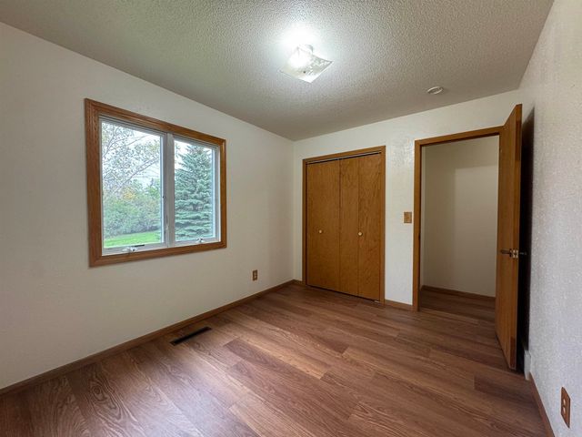 2620 66th St NW, Minot, ND 58703