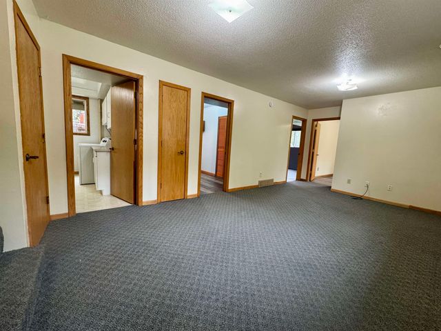 2620 66th St NW, Minot, ND 58703