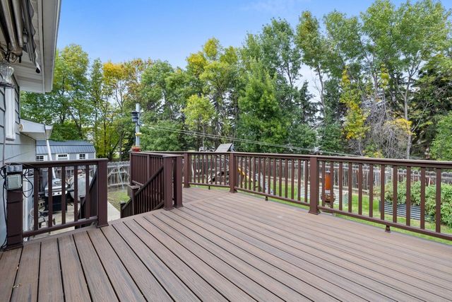 2620 66th St NW, Minot, ND 58703