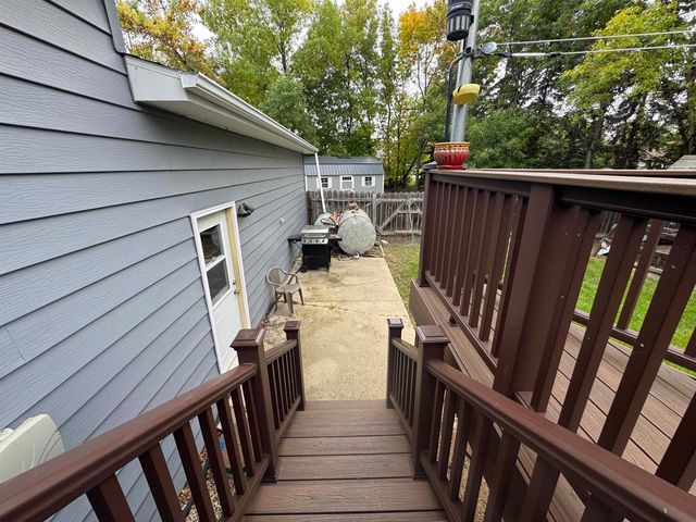 2620 66th St NW, Minot, ND 58703