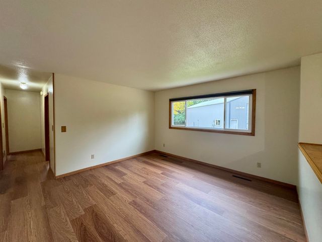 2620 66th St NW, Minot, ND 58703