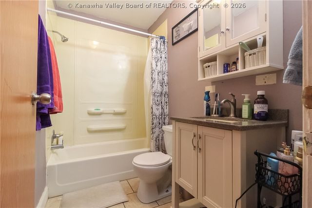 850 Valley Pike Drive, St Albans, WV 25177