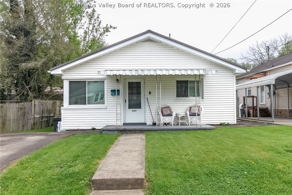 850 Valley Pike Drive, St Albans, WV 25177