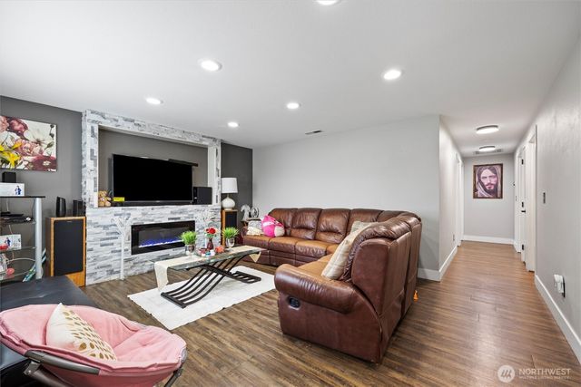 8104 Spieden Court St, Pasco, WA 99301