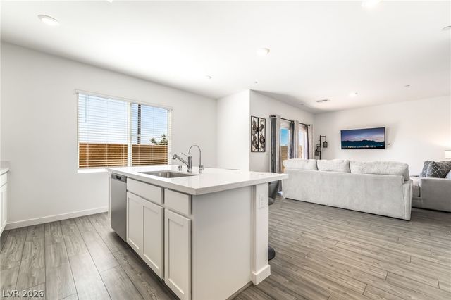 541 Preston Crest Street, Henderson, NV 89011