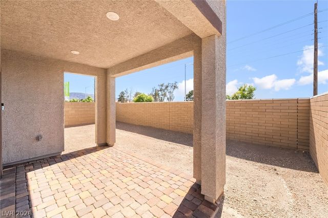 541 Preston Crest Street, Henderson, NV 89011
