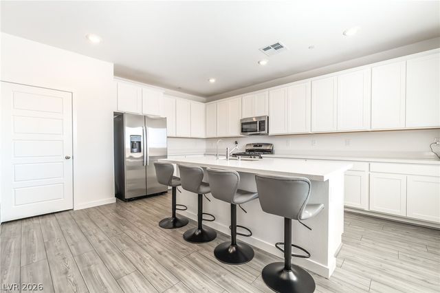 541 Preston Crest Street, Henderson, NV 89011