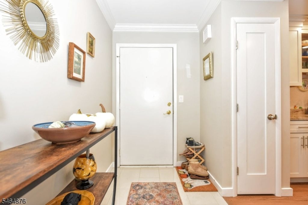 3221 Hilltop Rd, Mahwah Twp., NJ 07430 — photo 5
