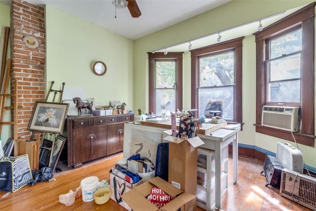 4725 Swiss, Dallas, TX 75204