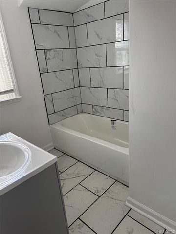 13693 Edmore Drive, Detroit, MI 48205